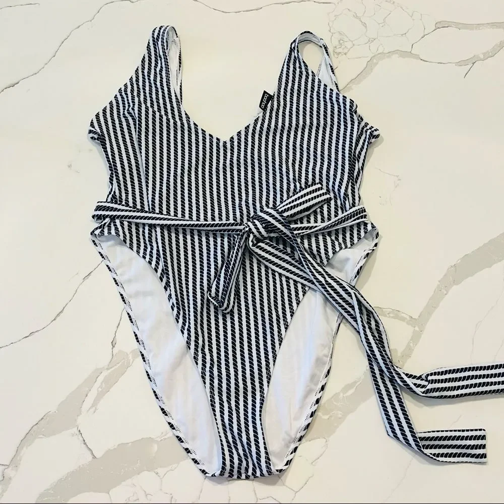 NWT NAUTICAL ROPE TIE HIGH WAIST SWIMSUIT Women’s 14 white & navy sexy - Picture 3 of 10